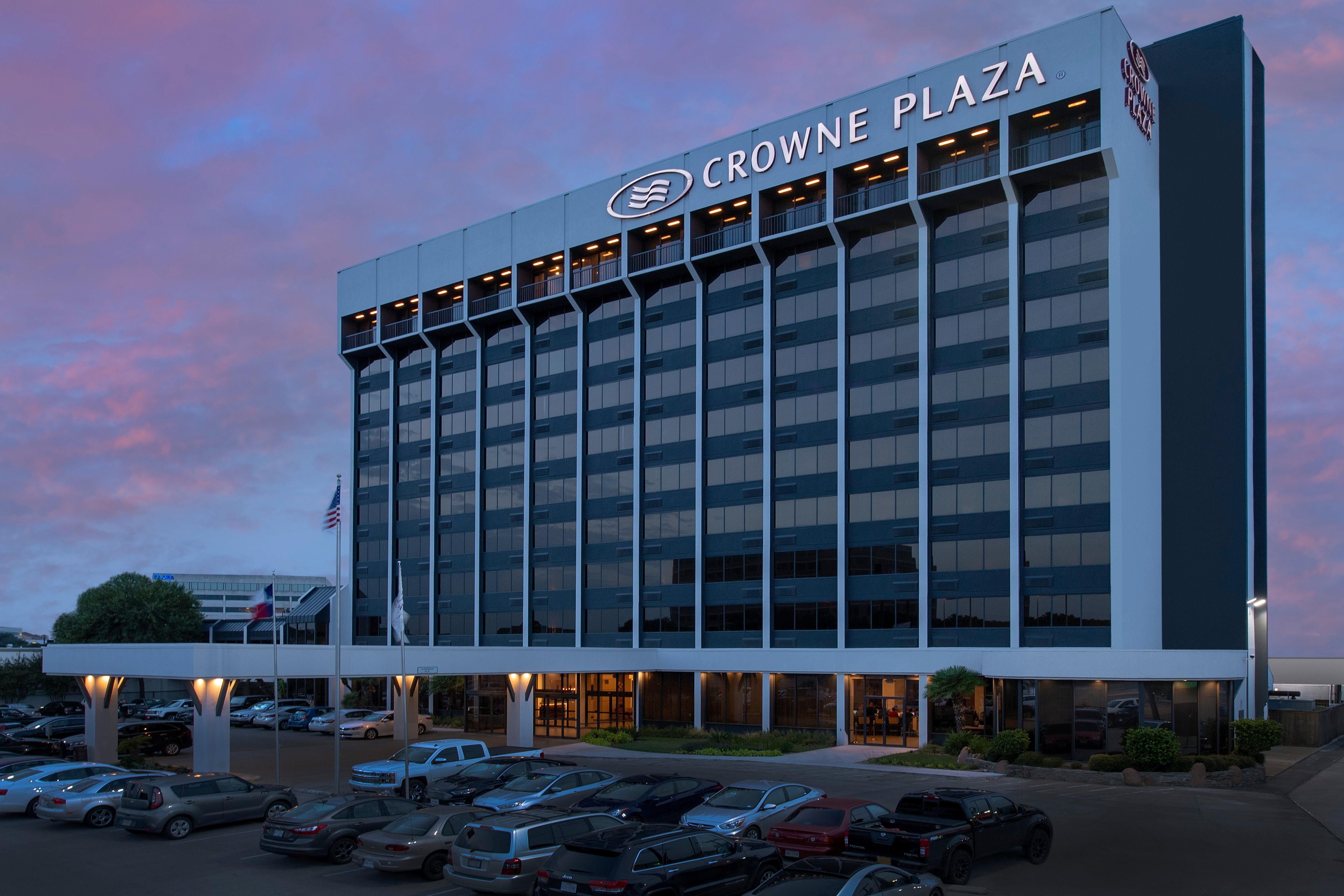 Crowne Plaza San Antonio Airport, An Ihg Hotel Exterior photo